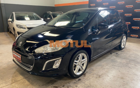 Peugeot 308 Feline HDI M/T 1.6 Diesel 2014